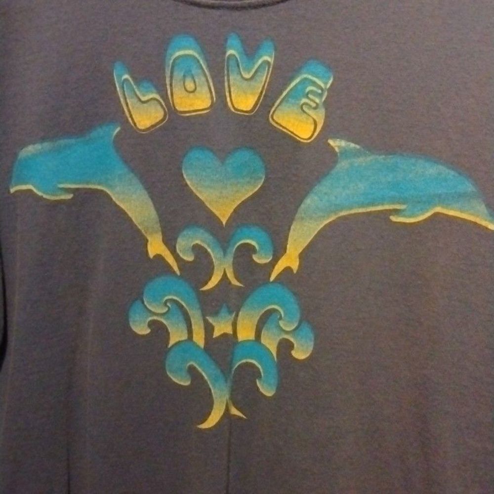 Love Dolphins  